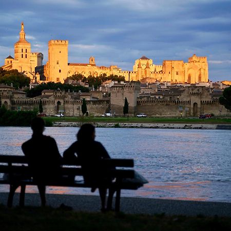 Le Petit Avignon - Chambres & Appartement A Deux Pas Du Pont D'Avignon Et Du Palais Des Papes Εξωτερικό φωτογραφία