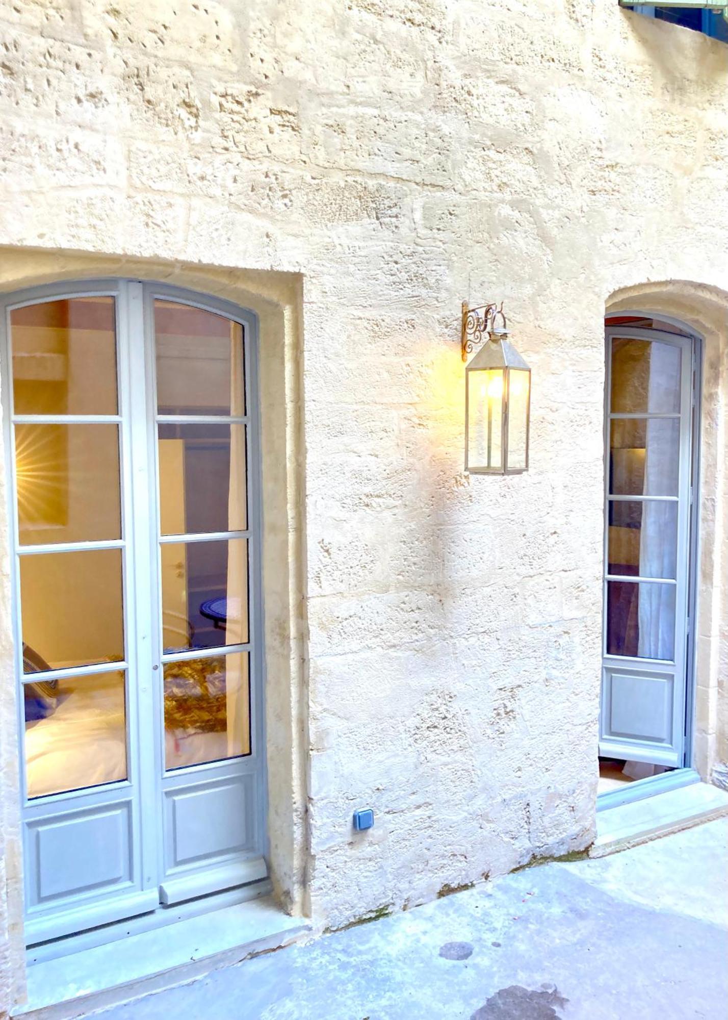 Le Petit Avignon - Chambres & Appartement A Deux Pas Du Pont D'Avignon Et Du Palais Des Papes Εξωτερικό φωτογραφία