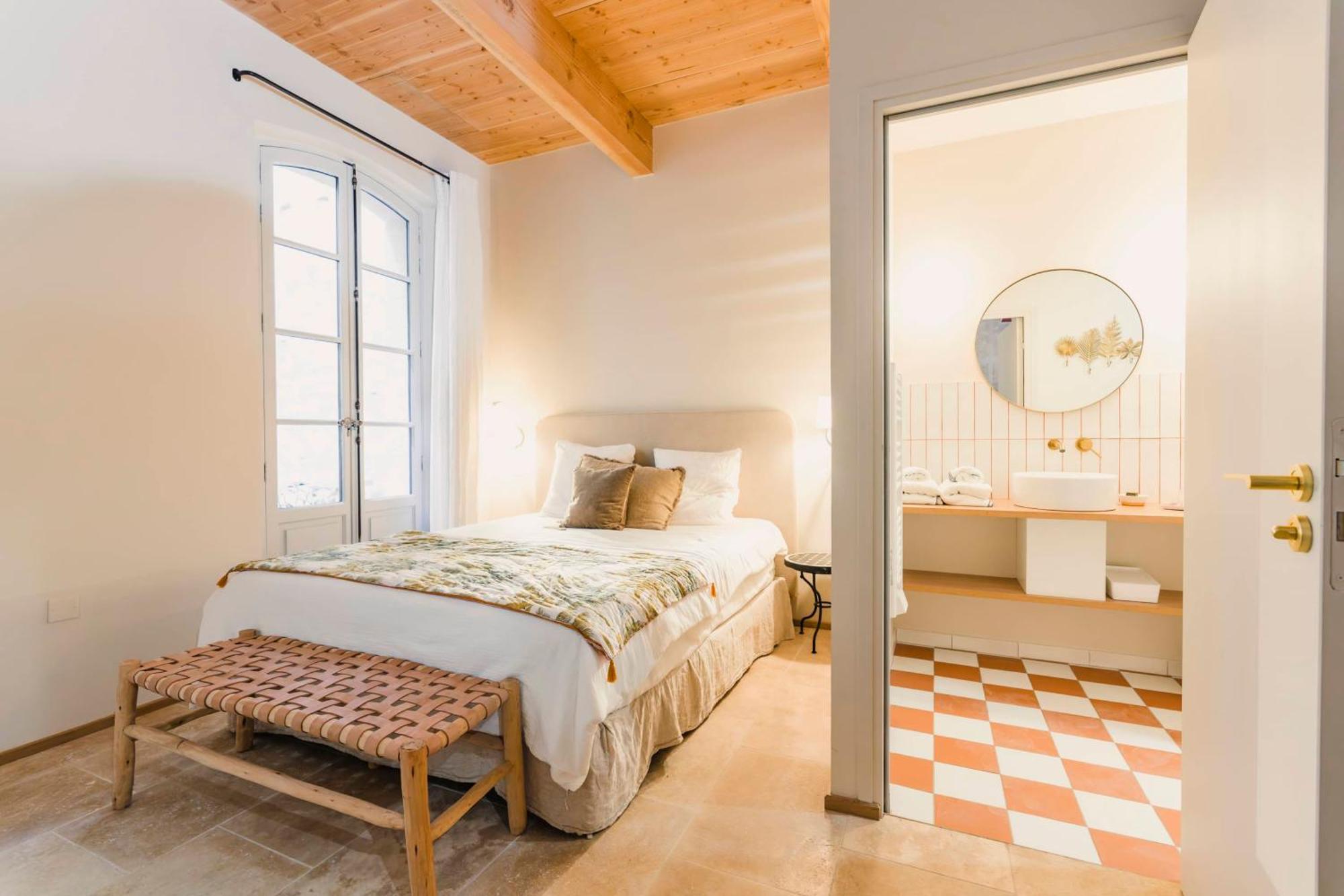 Le Petit Avignon - Chambres & Appartement A Deux Pas Du Pont D'Avignon Et Du Palais Des Papes Εξωτερικό φωτογραφία