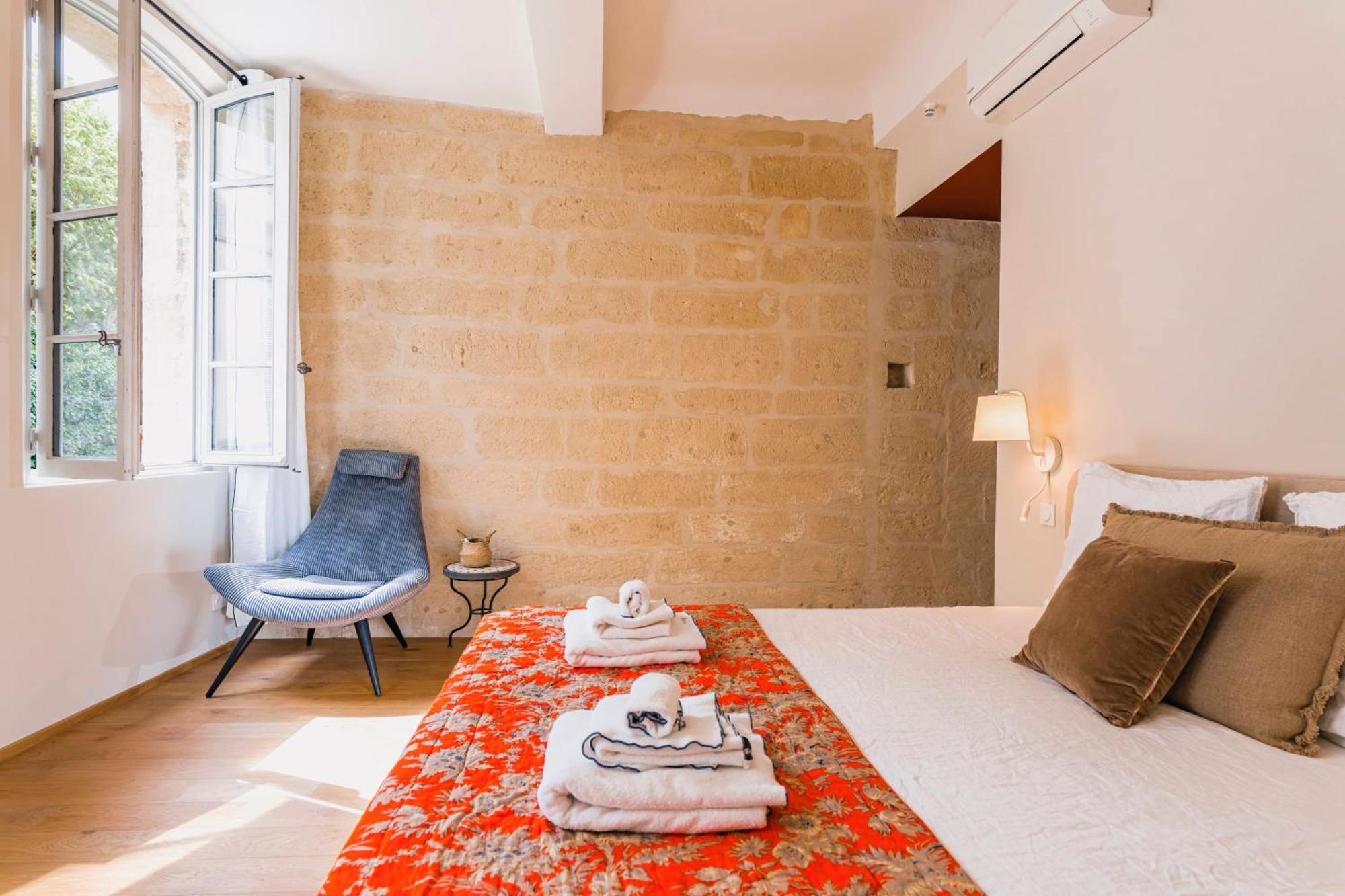 Le Petit Avignon - Chambres & Appartement A Deux Pas Du Pont D'Avignon Et Du Palais Des Papes Εξωτερικό φωτογραφία